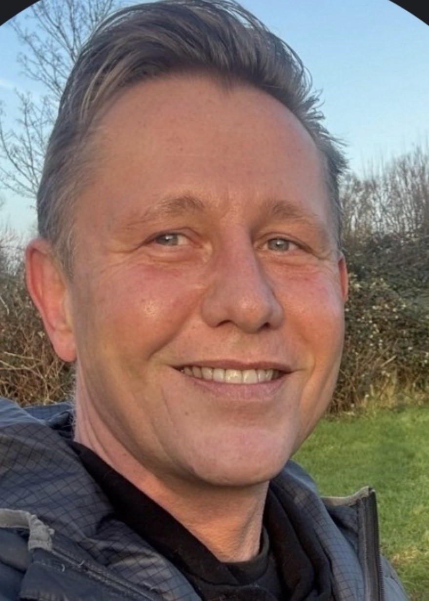 Recruiter NS Tim Laan op de foto.